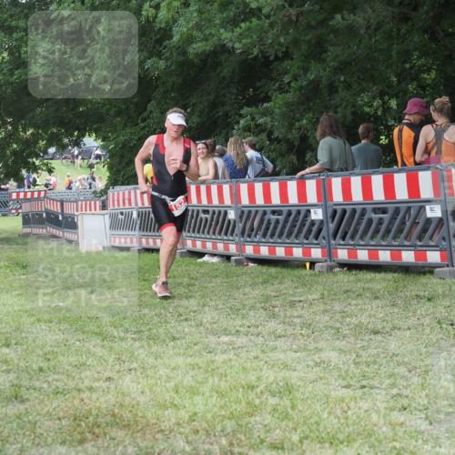 21.06.2025 - 27. Vierlanden-Triathlon KatJ http://msf.ph/oto/8022552 15.06.2025 13:22:02 Ziel 152, 928 meine-sportfotos.de