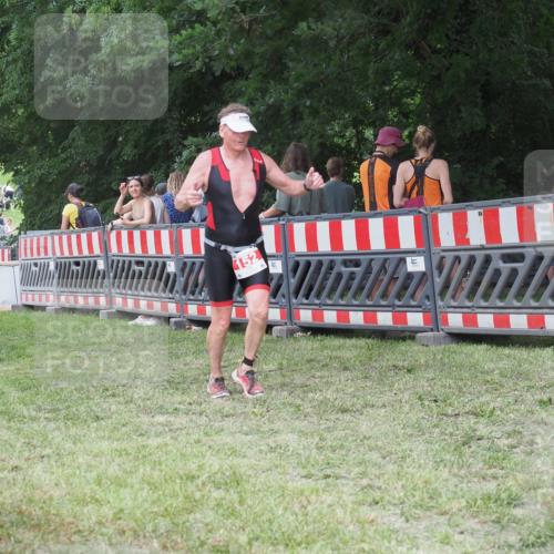 21.06.2025 - 27. Vierlanden-Triathlon KatJ http://msf.ph/oto/8022584 15.06.2025 13:22:03 Ziel 152, 928 meine-sportfotos.de