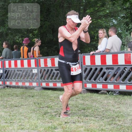 21.06.2025 - 27. Vierlanden-Triathlon KatJ http://msf.ph/oto/8022623 15.06.2025 13:22:05 Ziel 152, 928 meine-sportfotos.de