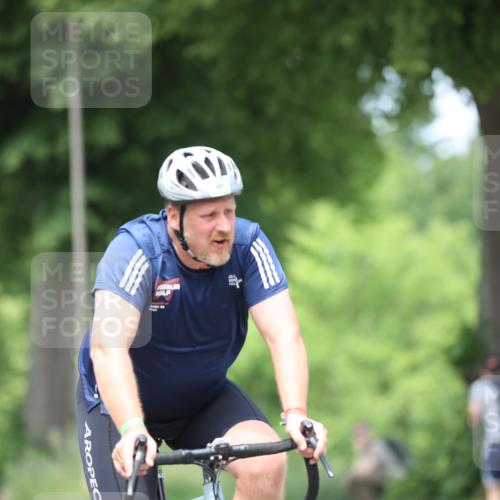 15.06.2025 - 7 Türme Triathlon Yannick Fuchs http://msf.ph/oto/8022694 15.06.2025 13:34:54 Radfahren 1186 meine-sportfotos.de