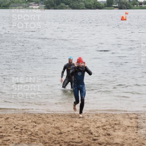 21.06.2025 - 27. Vierlanden-Triathlon MichiJ http://msf.ph/oto/8022920 15.06.2026 10:53:51 Schwimmen 650, 726, 757 meine-sportfotos.de