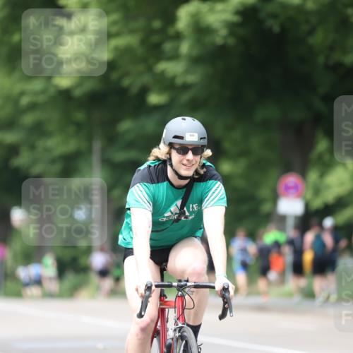 15.06.2025 - 7 Türme Triathlon Yannick Fuchs http://msf.ph/oto/8022952 15.06.2025 13:35:27 Radfahren 899, 1025, 1097 meine-sportfotos.de