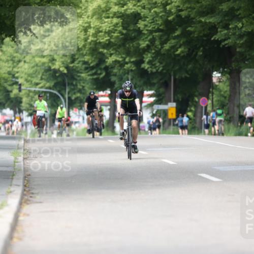 15.06.2025 - 7 Türme Triathlon Yannick Fuchs http://msf.ph/oto/8022999 15.06.2025 13:35:29 Radfahren 899, 1025, 1097 meine-sportfotos.de