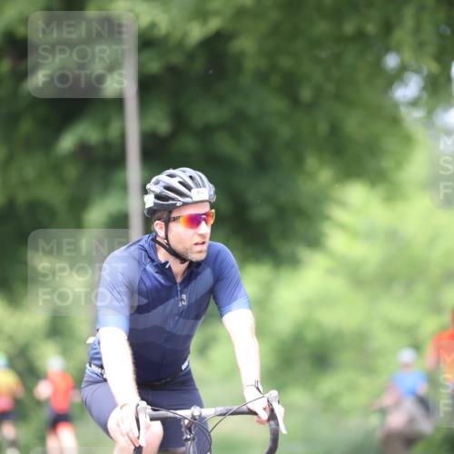 15.06.2025 - 7 Türme Triathlon Yannick Fuchs http://msf.ph/oto/8023124 15.06.2025 13:35:44 Radfahren 868, 953 meine-sportfotos.de