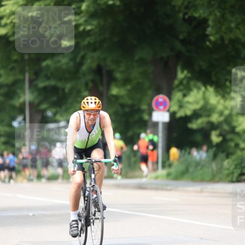 15.06.2025 - 7 Türme Triathlon Yannick Fuchs http://msf.ph/oto/8023170 15.06.2025 13:35:50 Radfahren 302, 868 meine-sportfotos.de
