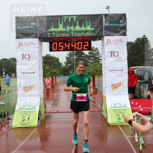 15.06.2025 - 7 Türme Triathlon Michael Strokosch http://msf.ph/oto/8023242 15.06.2025 15:44:02 Ziel 336 meine-sportfotos.de