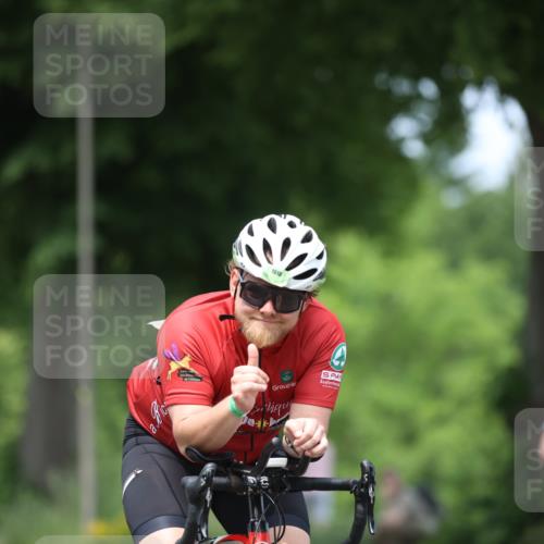 15.06.2025 - 7 Türme Triathlon Yannick Fuchs http://msf.ph/oto/8023342 15.06.2025 13:35:58 Radfahren 302, 1010 meine-sportfotos.de