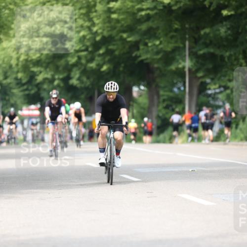 15.06.2025 - 7 Türme Triathlon Yannick Fuchs http://msf.ph/oto/8023360 15.06.2025 13:36:09 Radfahren 1059, 1088, 1111, 1134 meine-sportfotos.de