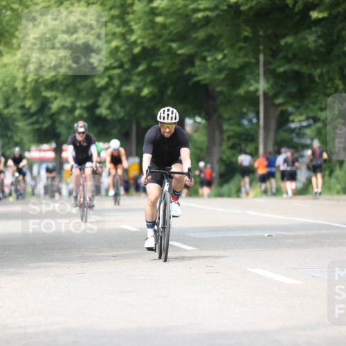 15.06.2025 - 7 Türme Triathlon Yannick Fuchs http://msf.ph/oto/8023363 15.06.2025 13:36:09 Radfahren 1059, 1088, 1111, 1134 meine-sportfotos.de