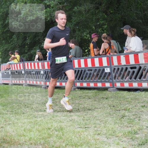 21.06.2025 - 27. Vierlanden-Triathlon KatJ http://msf.ph/oto/8023370 15.06.2025 13:23:17 Ziel 102, 160, 235, 714 meine-sportfotos.de