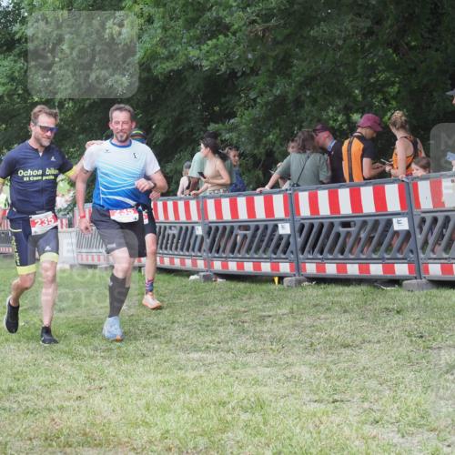 21.06.2025 - 27. Vierlanden-Triathlon KatJ http://msf.ph/oto/8023392 15.06.2025 13:23:25 Ziel 102, 235 meine-sportfotos.de