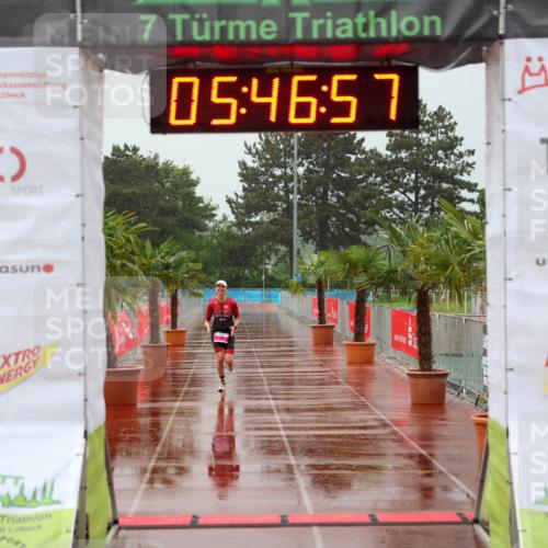 15.06.2025 - 7 Türme Triathlon Michael Strokosch http://msf.ph/oto/8023431 15.06.2025 15:46:56 Ziel 243 meine-sportfotos.de