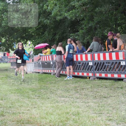 21.06.2025 - 27. Vierlanden-Triathlon KatJ http://msf.ph/oto/8023464 15.06.2025 13:24:28 Ziel 636, 747, 846 meine-sportfotos.de