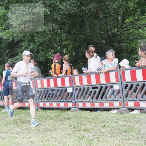 21.06.2025 - 27. Vierlanden-Triathlon KatJ http://msf.ph/oto/8023566 15.06.2025 13:24:34 Ziel 636, 846 meine-sportfotos.de