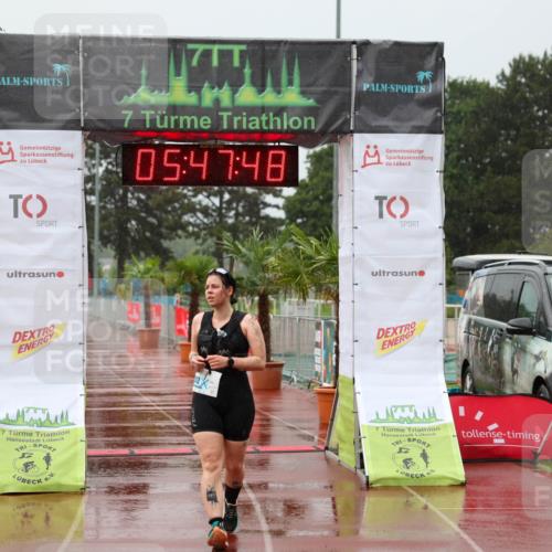 15.06.2025 - 7 Türme Triathlon Michael Strokosch http://msf.ph/oto/8023648 15.06.2025 15:47:48 Ziel 512 meine-sportfotos.de