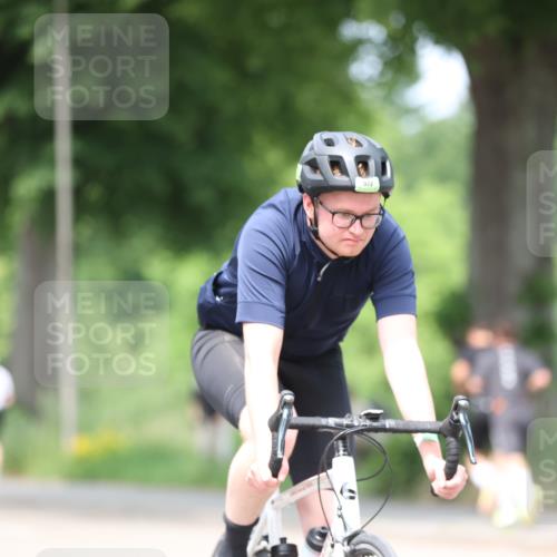 15.06.2025 - 7 Türme Triathlon Yannick Fuchs http://msf.ph/oto/8023694 15.06.2025 13:36:22 Radfahren 503 meine-sportfotos.de