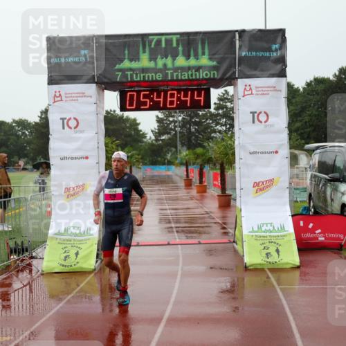 15.06.2025 - 7 Türme Triathlon Michael Strokosch http://msf.ph/oto/8023757 15.06.2025 15:48:44 Ziel 216 meine-sportfotos.de