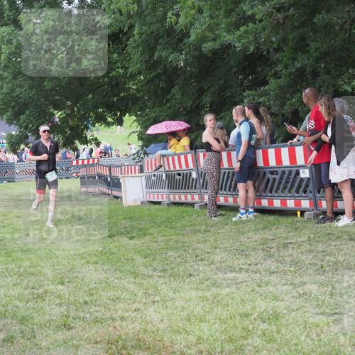 21.06.2025 - 27. Vierlanden-Triathlon KatJ http://msf.ph/oto/8023859 15.06.2025 13:25:18 Ziel 658, 1065, 1066, 1067 meine-sportfotos.de