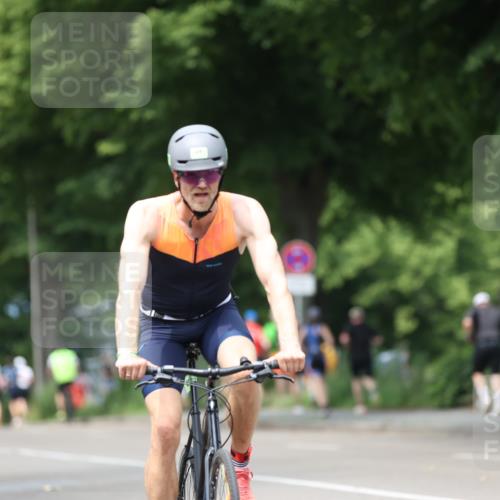 15.06.2025 - 7 Türme Triathlon Yannick Fuchs http://msf.ph/oto/8023911 15.06.2025 13:36:38 Radfahren 826 meine-sportfotos.de