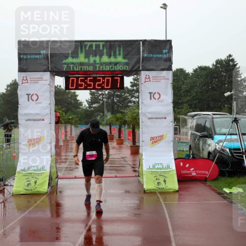 15.06.2025 - 7 Türme Triathlon Michael Strokosch http://msf.ph/oto/8023977 15.06.2025 15:52:07 Ziel 338 meine-sportfotos.de