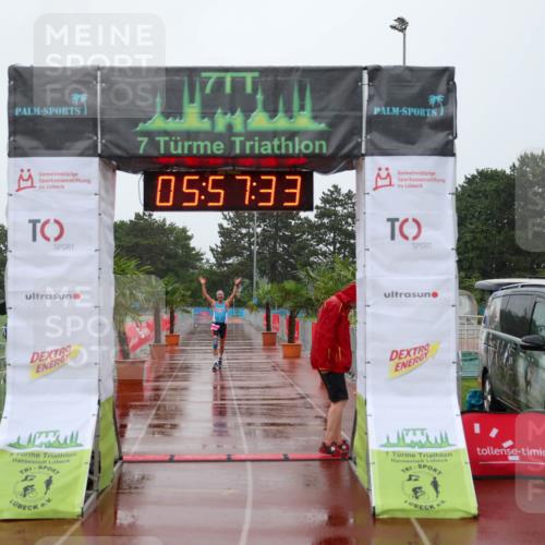 15.06.2025 - 7 Türme Triathlon Michael Strokosch http://msf.ph/oto/8023991 15.06.2025 15:57:33 Ziel 326 meine-sportfotos.de