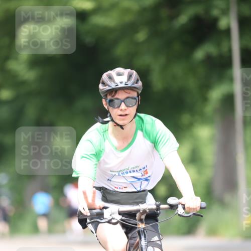 15.06.2025 - 7 Türme Triathlon Yannick Fuchs http://msf.ph/oto/8024013 15.06.2025 13:36:47 Radfahren 837 meine-sportfotos.de
