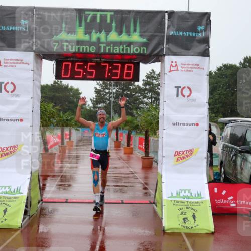 15.06.2025 - 7 Türme Triathlon Michael Strokosch http://msf.ph/oto/8024015 15.06.2025 15:57:38 Ziel 326 meine-sportfotos.de