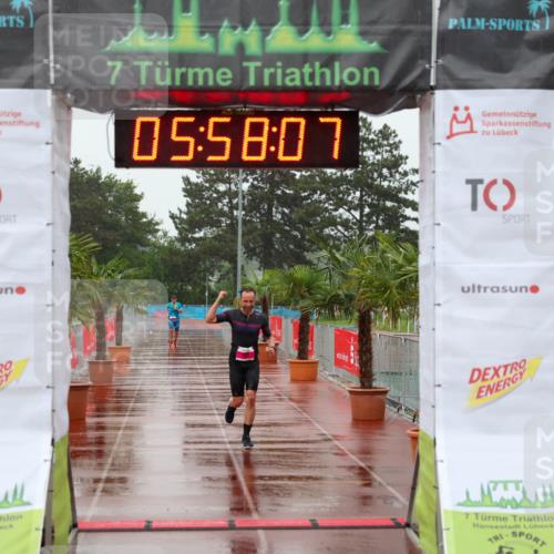 15.06.2025 - 7 Türme Triathlon Michael Strokosch http://msf.ph/oto/8024047 15.06.2025 15:58:07 Ziel 223 meine-sportfotos.de