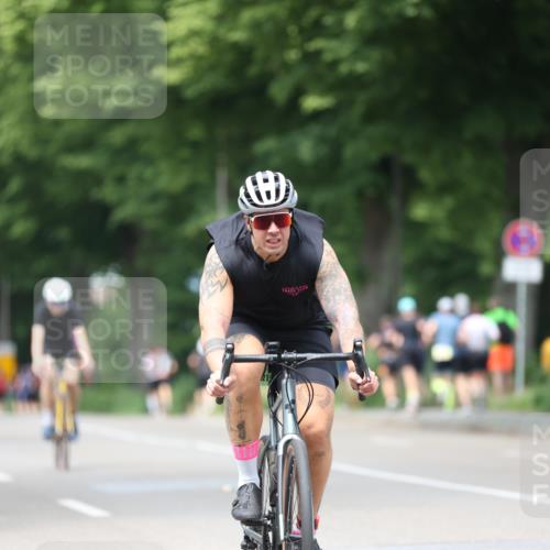 15.06.2025 - 7 Türme Triathlon Yannick Fuchs http://msf.ph/oto/8024164 15.06.2025 13:37:03 Radfahren 1031, 1057, 1127 meine-sportfotos.de