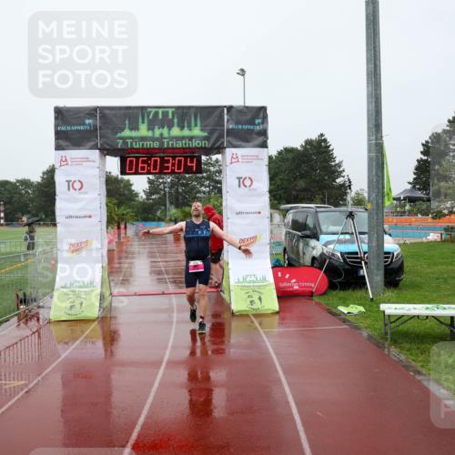 15.06.2025 - 7 Türme Triathlon Michael Strokosch http://msf.ph/oto/8024286 15.06.2025 16:03:04 Ziel 207 meine-sportfotos.de