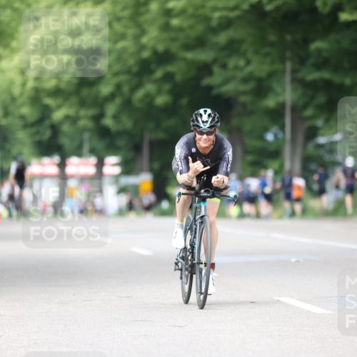 15.06.2025 - 7 Türme Triathlon Yannick Fuchs http://msf.ph/oto/8024359 15.06.2025 13:37:17 Radfahren 421, 469, 525, 663 meine-sportfotos.de
