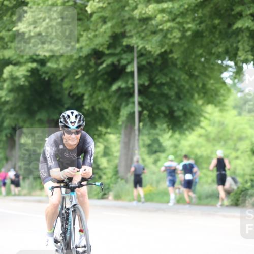 15.06.2025 - 7 Türme Triathlon Yannick Fuchs http://msf.ph/oto/8024395 15.06.2025 13:37:18 Radfahren 421, 469, 525, 663 meine-sportfotos.de