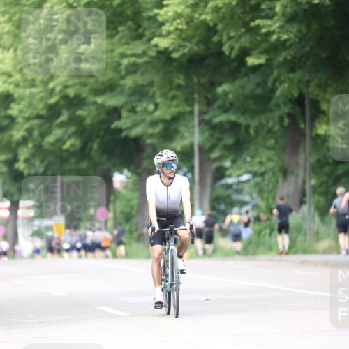 15.06.2025 - 7 Türme Triathlon Yannick Fuchs http://msf.ph/oto/8024457 15.06.2025 13:37:26 Radfahren 237, 469, 522 meine-sportfotos.de