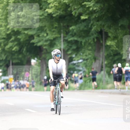 15.06.2025 - 7 Türme Triathlon Yannick Fuchs http://msf.ph/oto/8024461 15.06.2025 13:37:26 Radfahren 237, 469, 522 meine-sportfotos.de