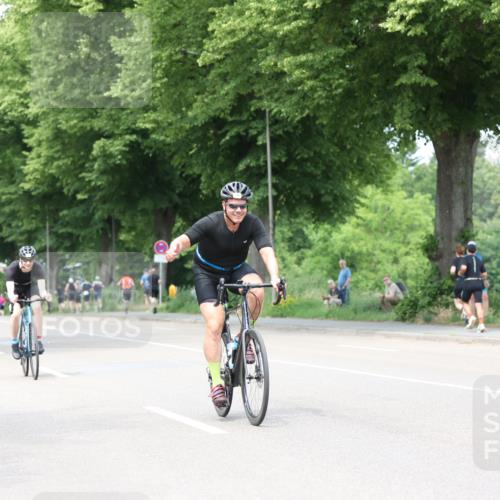 15.06.2025 - 7 Türme Triathlon Yannick Fuchs http://msf.ph/oto/8024510 15.06.2025 13:37:32 Radfahren 237, 522 meine-sportfotos.de