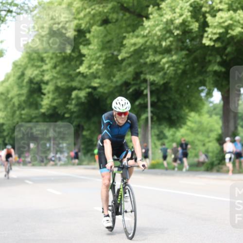 15.06.2025 - 7 Türme Triathlon Yannick Fuchs http://msf.ph/oto/8024564 15.06.2025 13:37:37 Radfahren 427, 587 meine-sportfotos.de