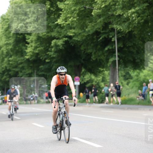 15.06.2025 - 7 Türme Triathlon Yannick Fuchs http://msf.ph/oto/8024600 15.06.2025 13:37:40 Radfahren 427, 587 meine-sportfotos.de