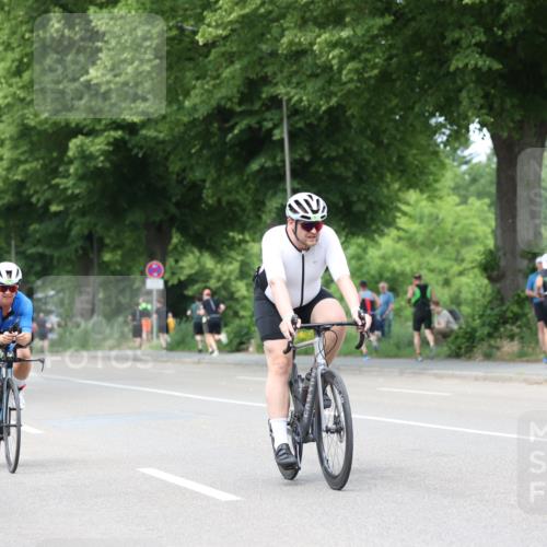 15.06.2025 - 7 Türme Triathlon Yannick Fuchs http://msf.ph/oto/8024640 15.06.2025 13:37:42 Radfahren 427, 587 meine-sportfotos.de