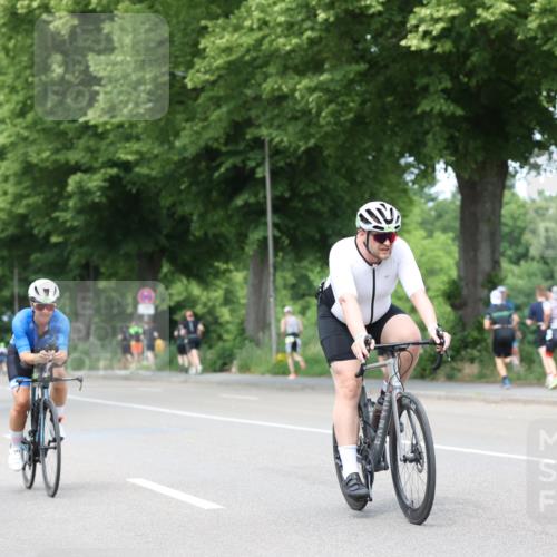 15.06.2025 - 7 Türme Triathlon Yannick Fuchs http://msf.ph/oto/8024647 15.06.2025 13:37:42 Radfahren 427, 587 meine-sportfotos.de