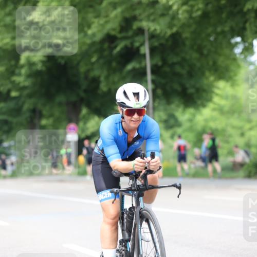 15.06.2025 - 7 Türme Triathlon Yannick Fuchs http://msf.ph/oto/8024652 15.06.2025 13:37:43 Radfahren 427, 587 meine-sportfotos.de