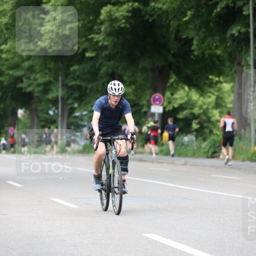 15.06.2025 - 7 Türme Triathlon Yannick Fuchs http://msf.ph/oto/8024695 15.06.2025 13:37:54 Radfahren 972 meine-sportfotos.de
