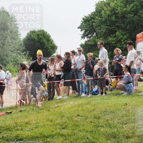 15.06.2025 - 27. Vierlanden-Triathlon KatJ http://msf.ph/oto/8025008 15.06.2025 10:58:19 Schwimmen 710, 762, 769 meine-sportfotos.de