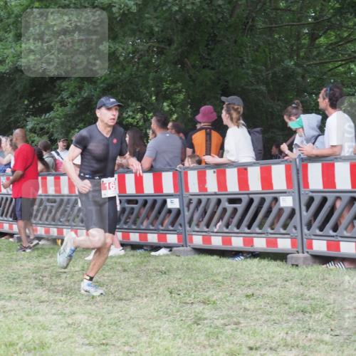 21.06.2025 - 27. Vierlanden-Triathlon KatJ http://msf.ph/oto/8025085 15.06.2025 13:27:44 Ziel 26, 169, 686, 964, 1058, 1059, 1060 meine-sportfotos.de