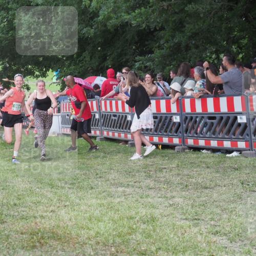 21.06.2025 - 27. Vierlanden-Triathlon KatJ http://msf.ph/oto/8025117 15.06.2025 13:27:45 Ziel 26, 169, 686, 964, 1058, 1059, 1060 meine-sportfotos.de