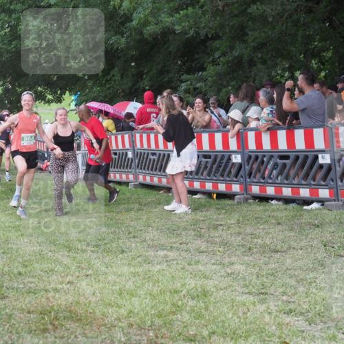 21.06.2025 - 27. Vierlanden-Triathlon KatJ http://msf.ph/oto/8025124 15.06.2025 13:27:45 Ziel 26, 169, 686, 964, 1058, 1059, 1060 meine-sportfotos.de