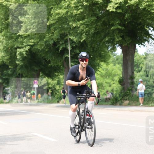 15.06.2025 - 7 Türme Triathlon Yannick Fuchs http://msf.ph/oto/8025155 15.06.2025 13:39:06 Radfahren  meine-sportfotos.de