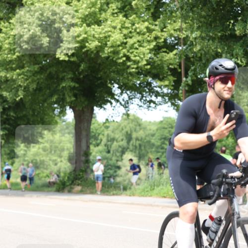 15.06.2025 - 7 Türme Triathlon Yannick Fuchs http://msf.ph/oto/8025174 15.06.2025 13:39:06 Radfahren  meine-sportfotos.de