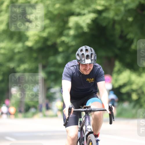 15.06.2025 - 7 Türme Triathlon Yannick Fuchs http://msf.ph/oto/8025216 15.06.2025 13:39:14 Radfahren 237, 743 meine-sportfotos.de