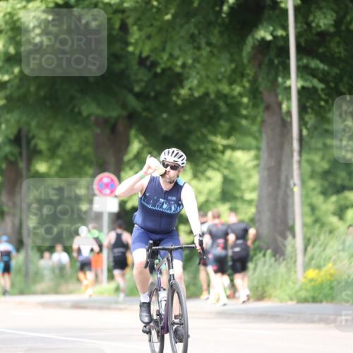 15.06.2025 - 7 Türme Triathlon Yannick Fuchs http://msf.ph/oto/8025249 15.06.2025 13:39:20 Radfahren 237, 271, 1157 meine-sportfotos.de