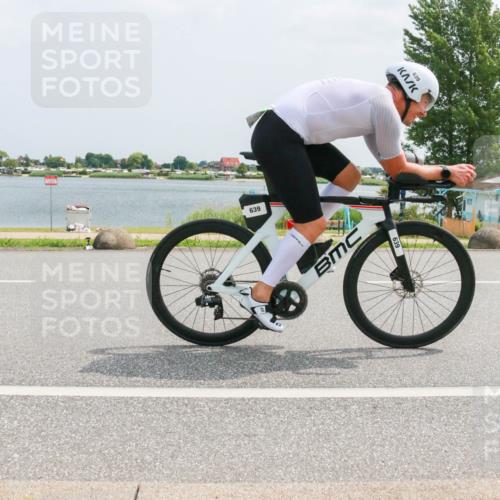 21.06.2025 - 27. Vierlanden-Triathlon H.Heesch http://msf.ph/oto/8025299 15.06.2025 12:06:21 Radfahren 639, 770, 914, 919 meine-sportfotos.de